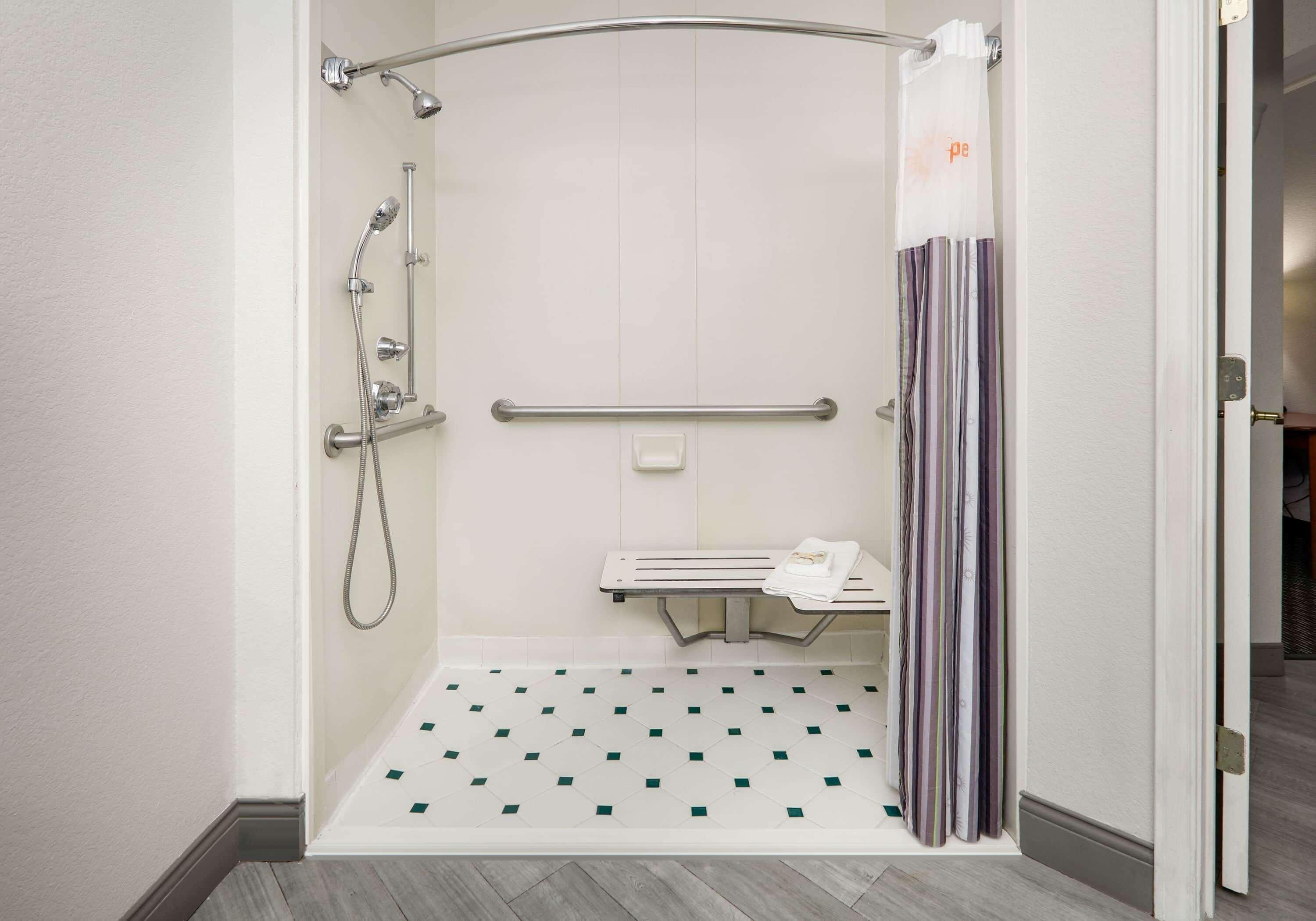 La Quinta By Wyndham Dallas - Addison Galleria Εξωτερικό φωτογραφία