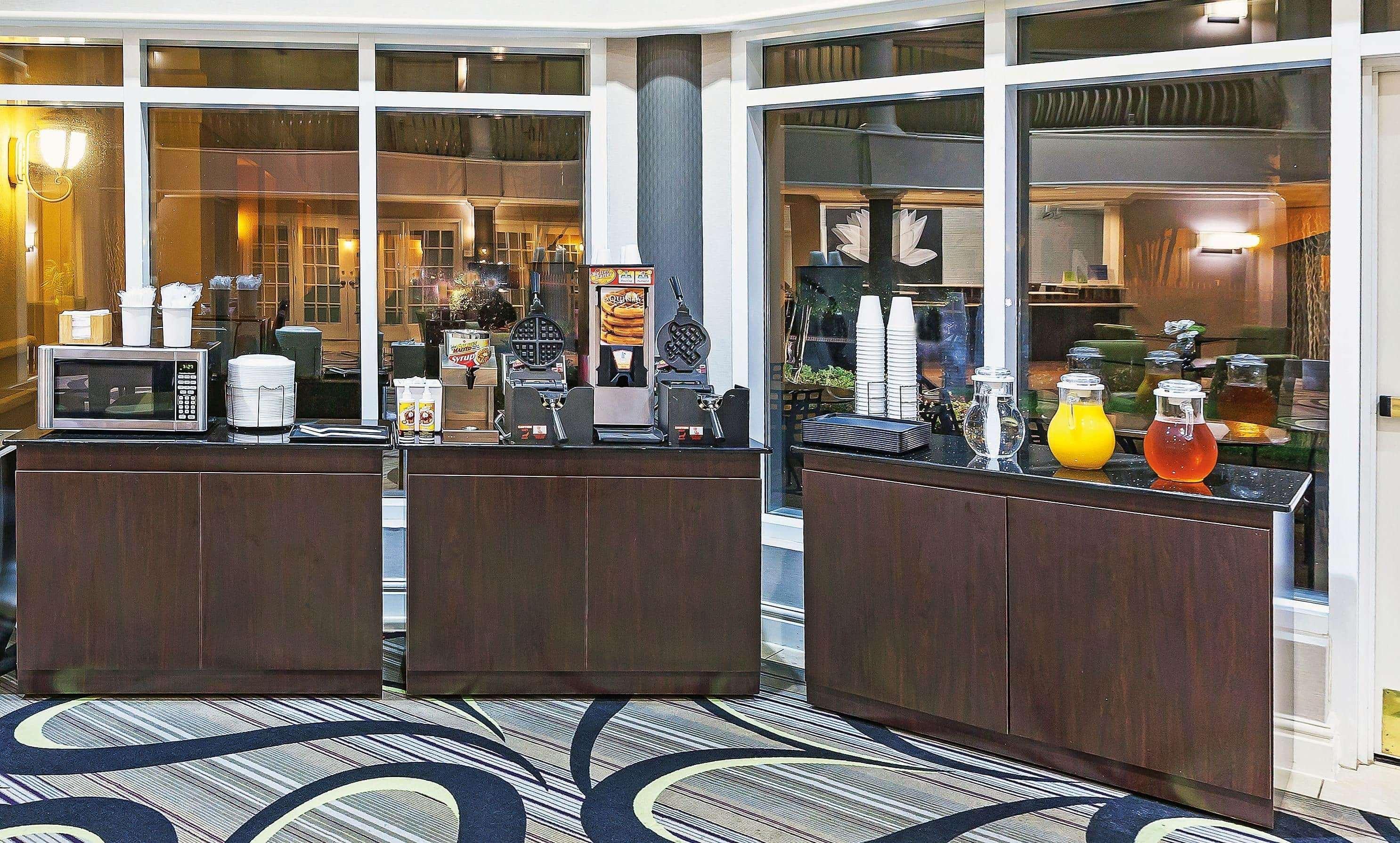 La Quinta By Wyndham Dallas - Addison Galleria Εξωτερικό φωτογραφία