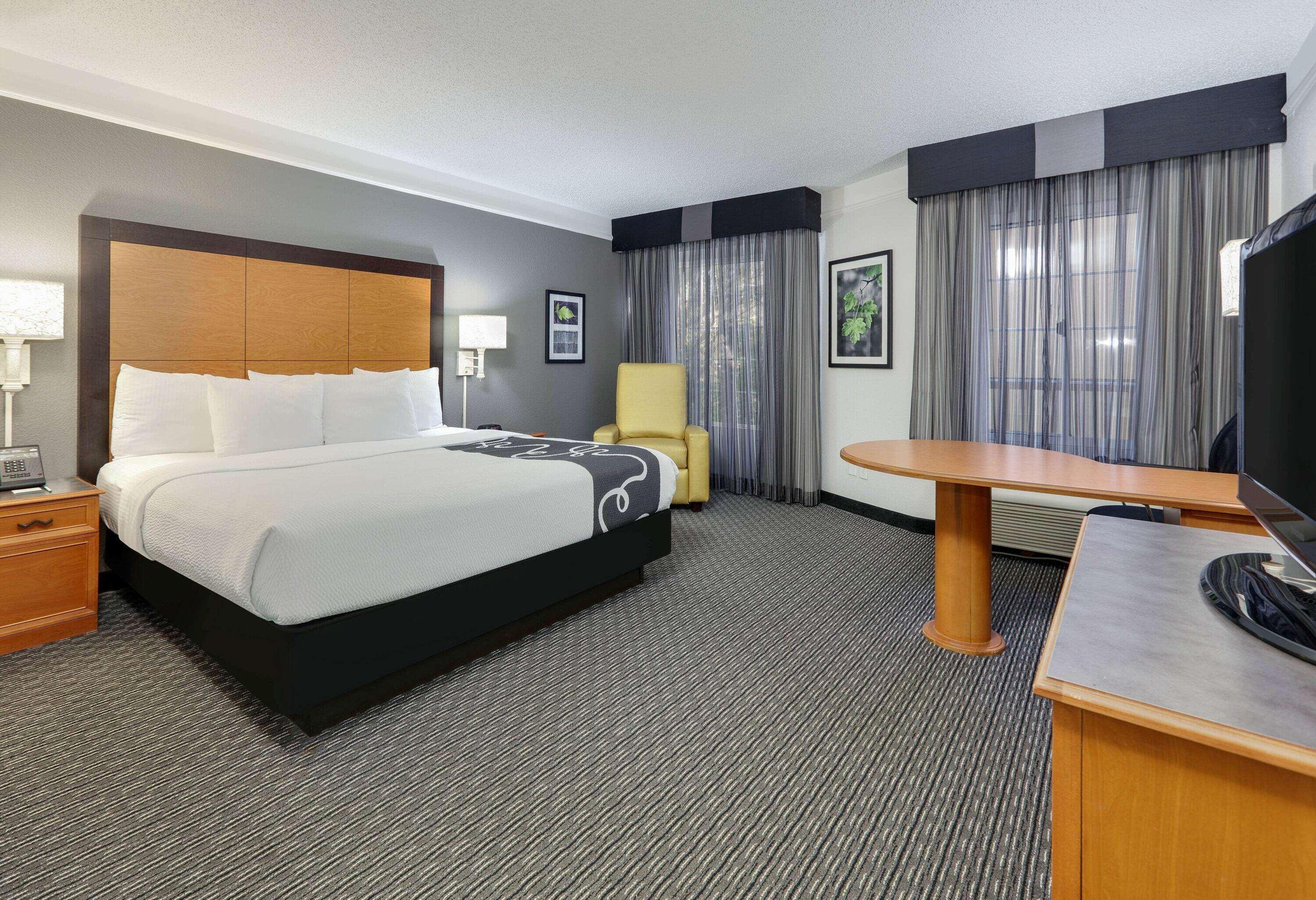 La Quinta By Wyndham Dallas - Addison Galleria Εξωτερικό φωτογραφία