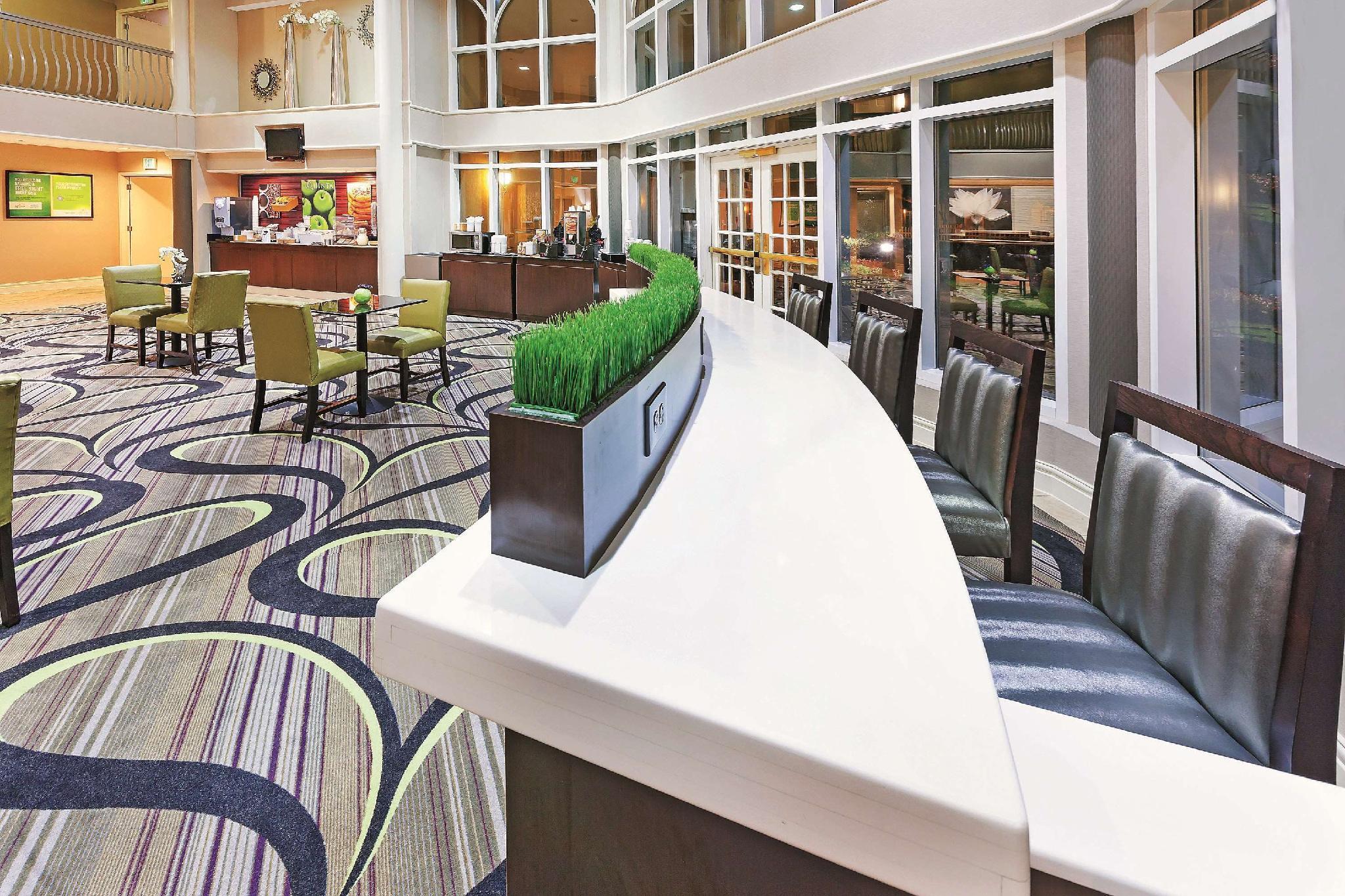 La Quinta By Wyndham Dallas - Addison Galleria Εξωτερικό φωτογραφία